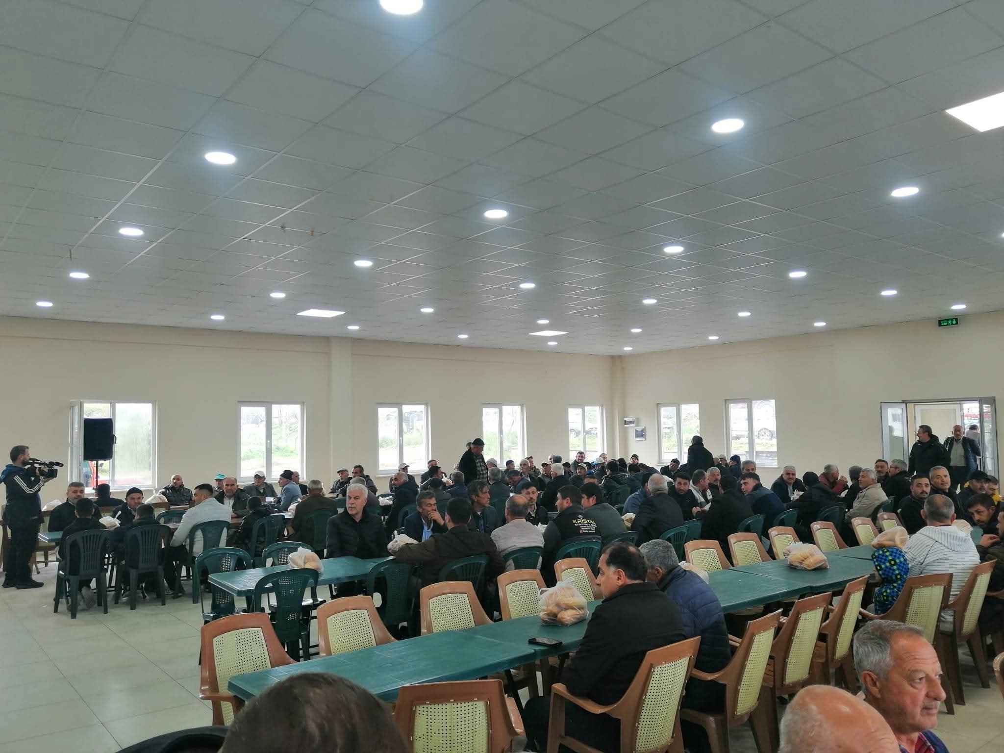 kocasinanda-ebic-bayramhaci-ve-himmetdede-mahallelerinde-duzenlenen-geleneksel-yagmur-ve-sukur-duasi-protokol-ve-vatandaslarin-yogun-katilimiyla-gerceklestirildi