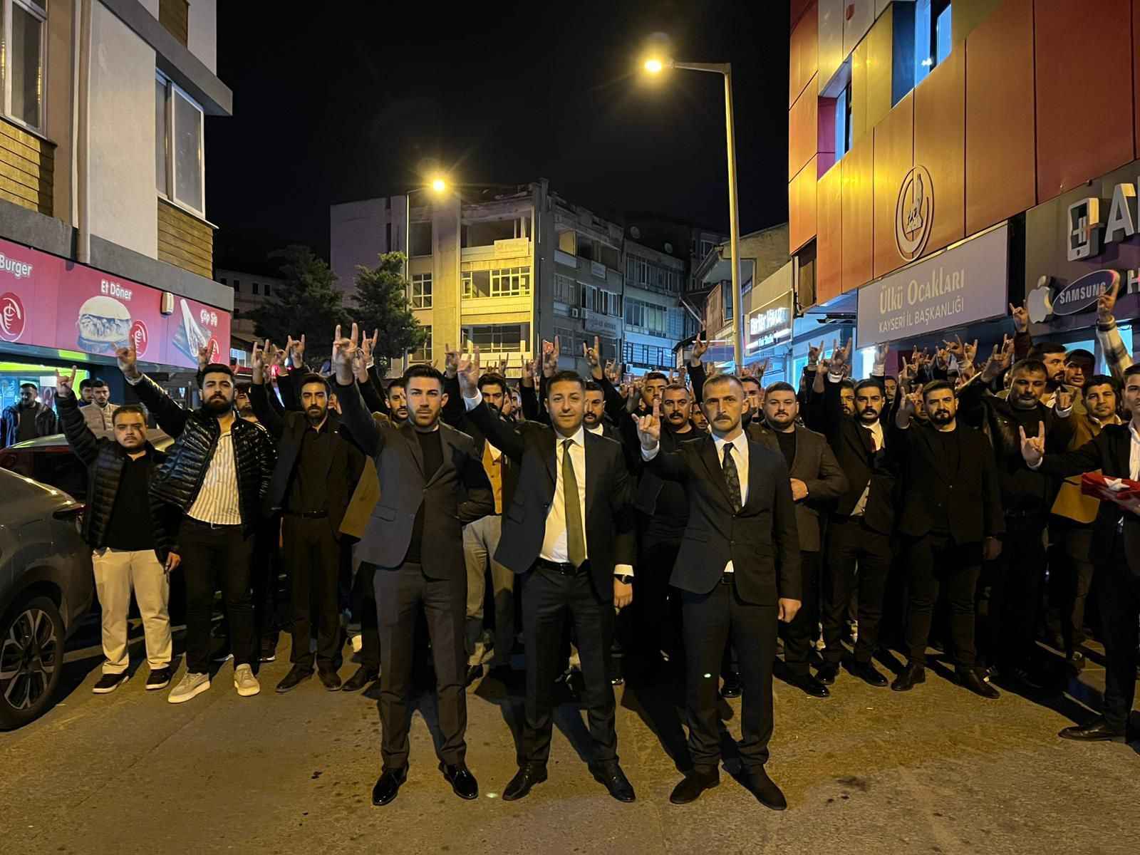 kayseri-ulku-ocaklarinda-gorev-degisimi-tacettin-alpay-il-ortaogretim-baskanligi-gorevini-devraldi-halit-yagmur-tacettin-kardesimizin-bu-gorevi-layikiyla-yurutecegine-inaniyoruz