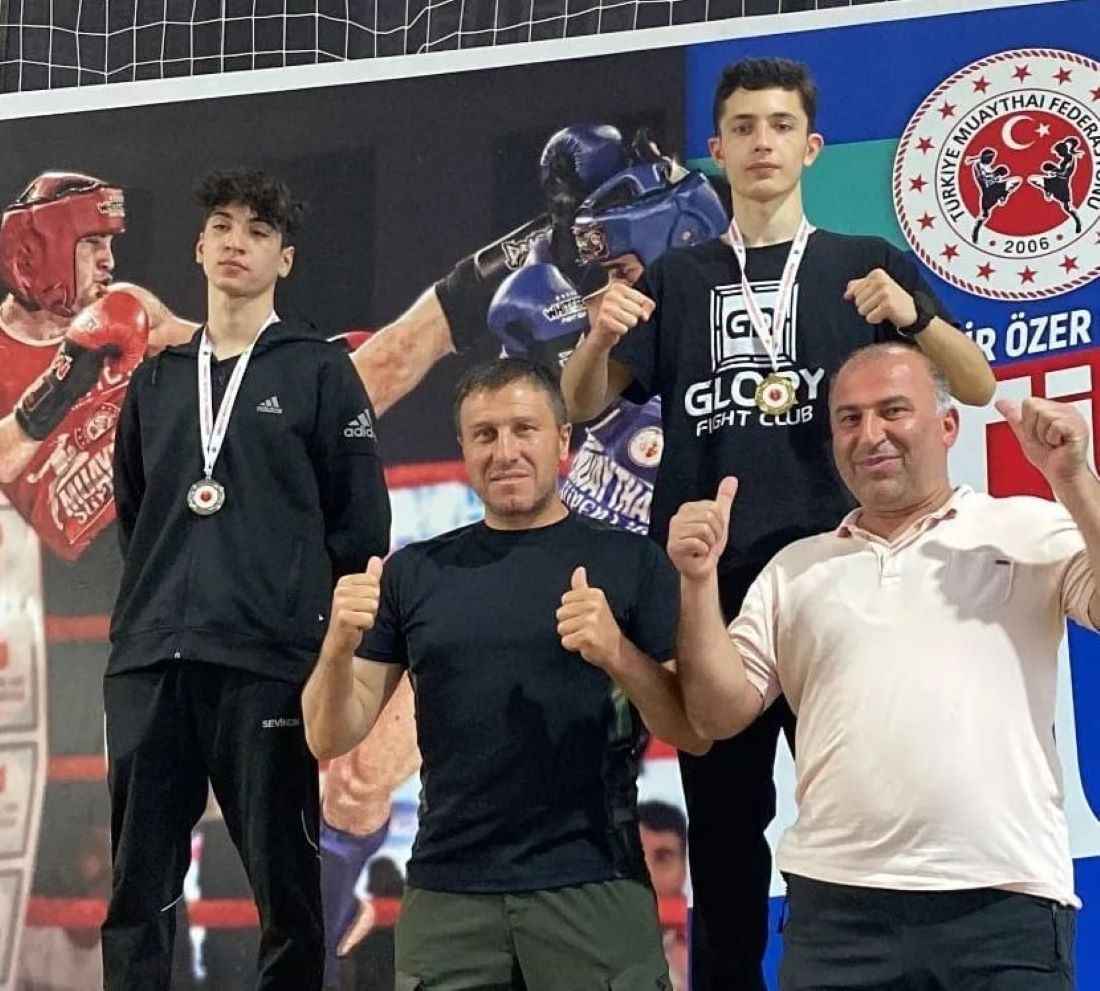 turkiye-sampiyonasina-katilan-kayseri-muaythai-takimi-13-altin-5-gumus-6-bronz-madalya-kazanarak-siralamada-birinci-oldu-ve-milli-takima-13-sporcu-gondermeye-hak-kazandi