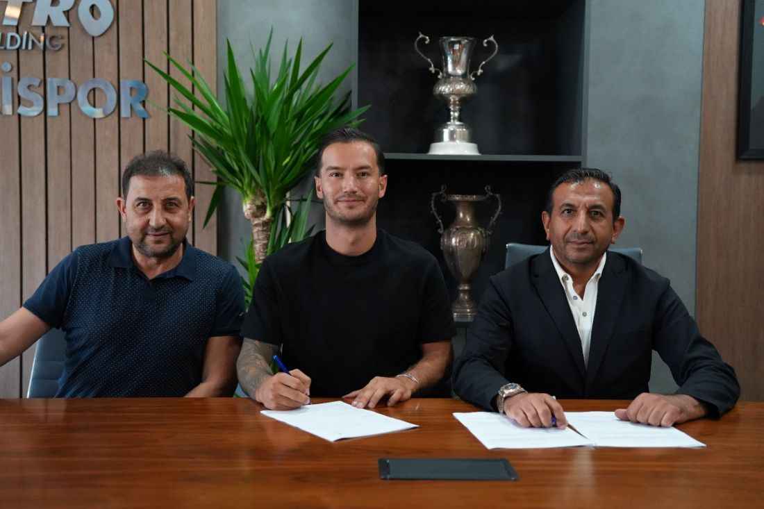 trendyol-1-lig-ekiplerinden-kayserispor-yeni-sezon-kadro-yapilanmasi-kapsaminda-son-olarak-vanspor-formasi-giyen-tecrubeli-futbolcu-ogulcan-caglayani-transfer-etti